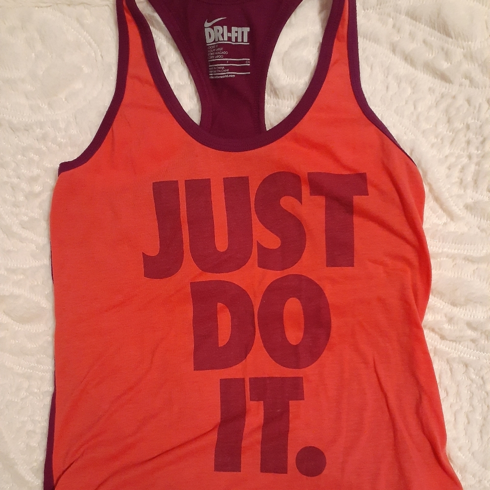 Nike Womens Racerback Tank - Picture 2 of 4